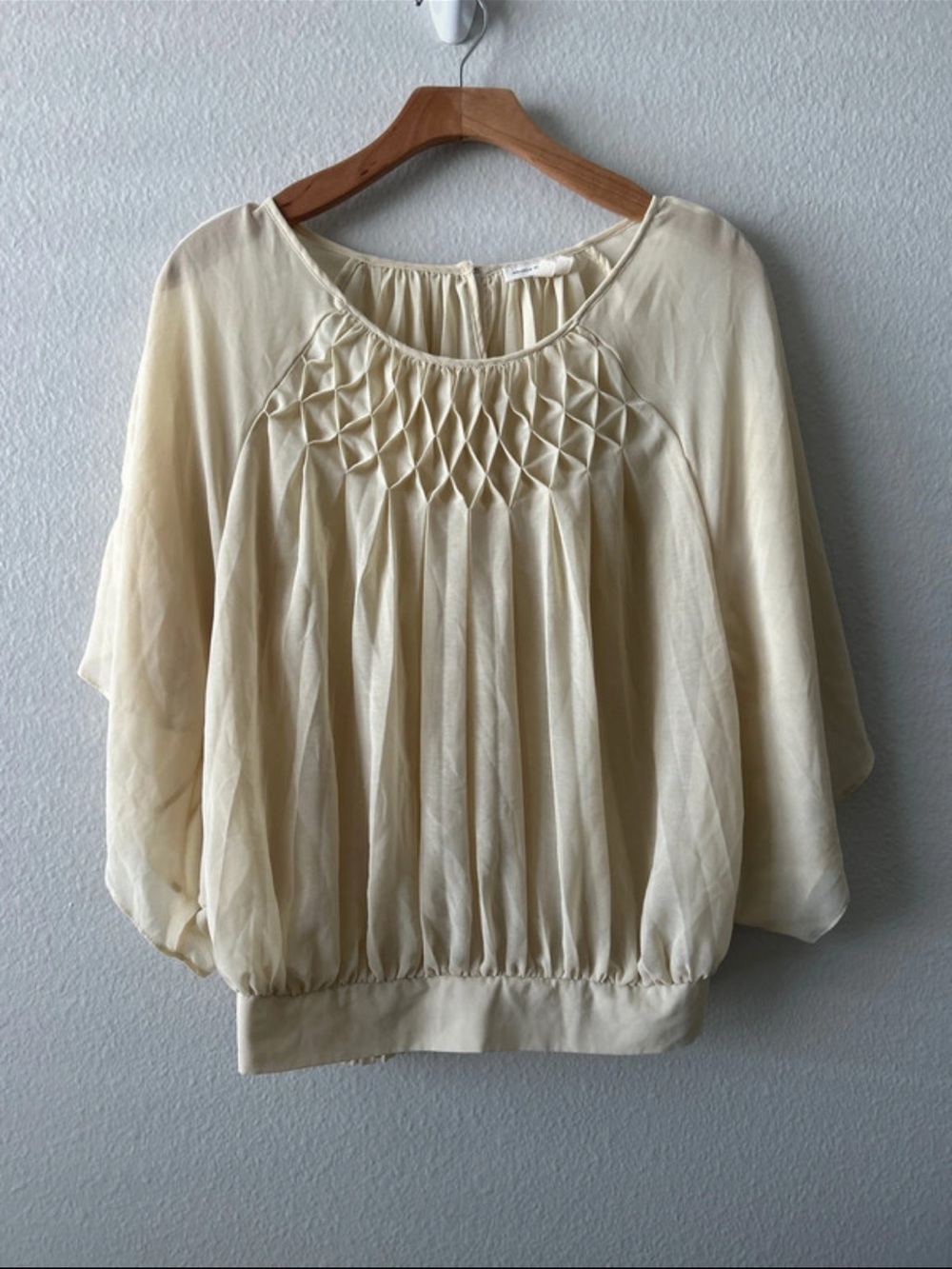 Meadow Rue by anthropology Cream Smocked Neck Batwing Blouse - Women